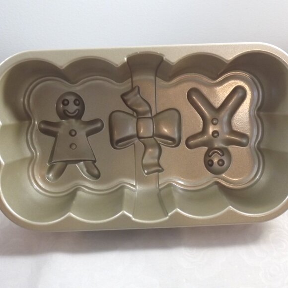 Vintage Gingerbread Loaf Pan, Nordic Ware, Heavy Cast Aluminum BAKEWARE - Picture 10 of 16